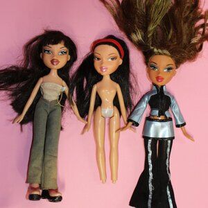 TLC Bratz Dolls Lot Of 3 (Tokyo A-Go-Go Yasmin + Space Angelz Cloe's Outfit)